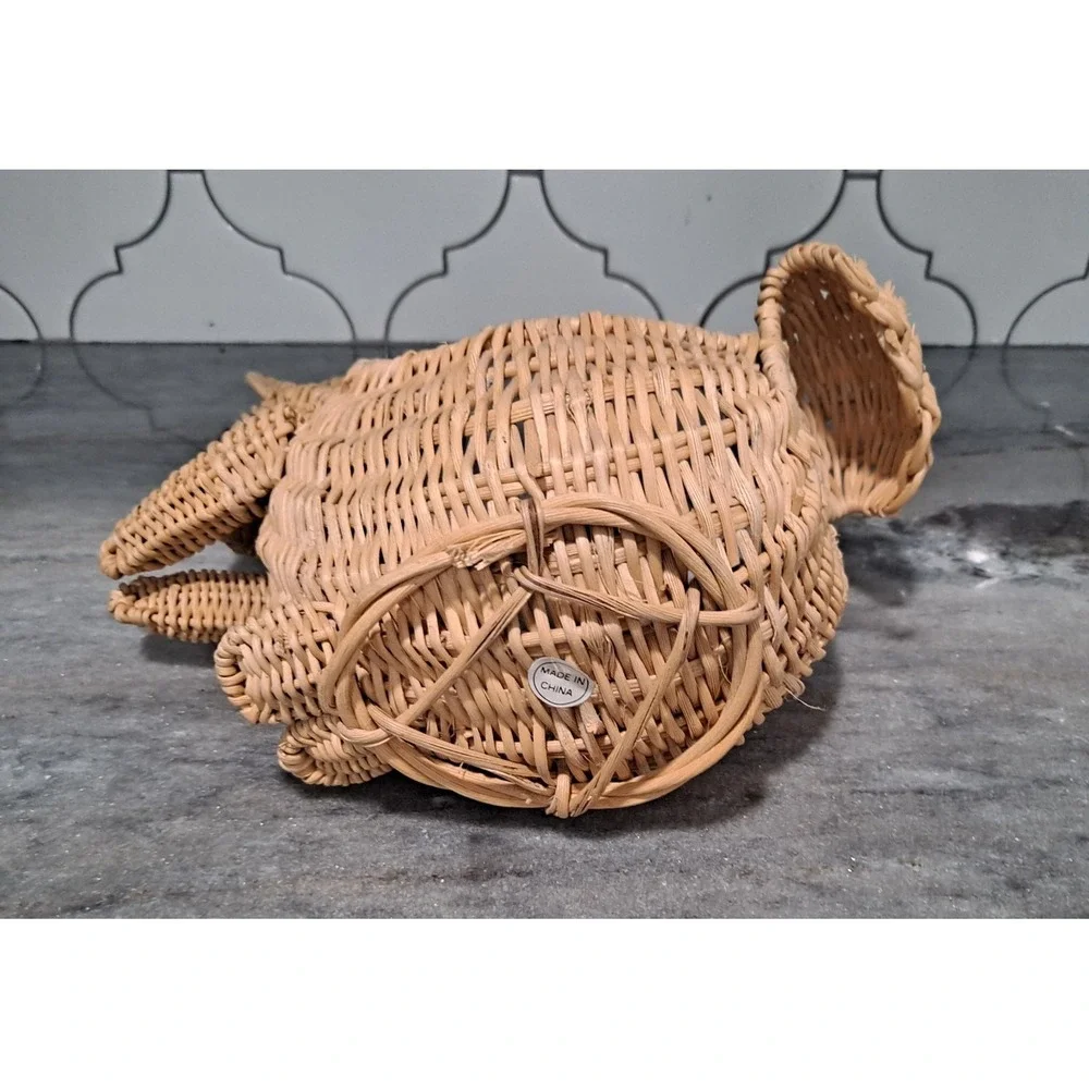 Wicker Squirrel Shaped Basket, Brown, Medium Indoor Freestanding